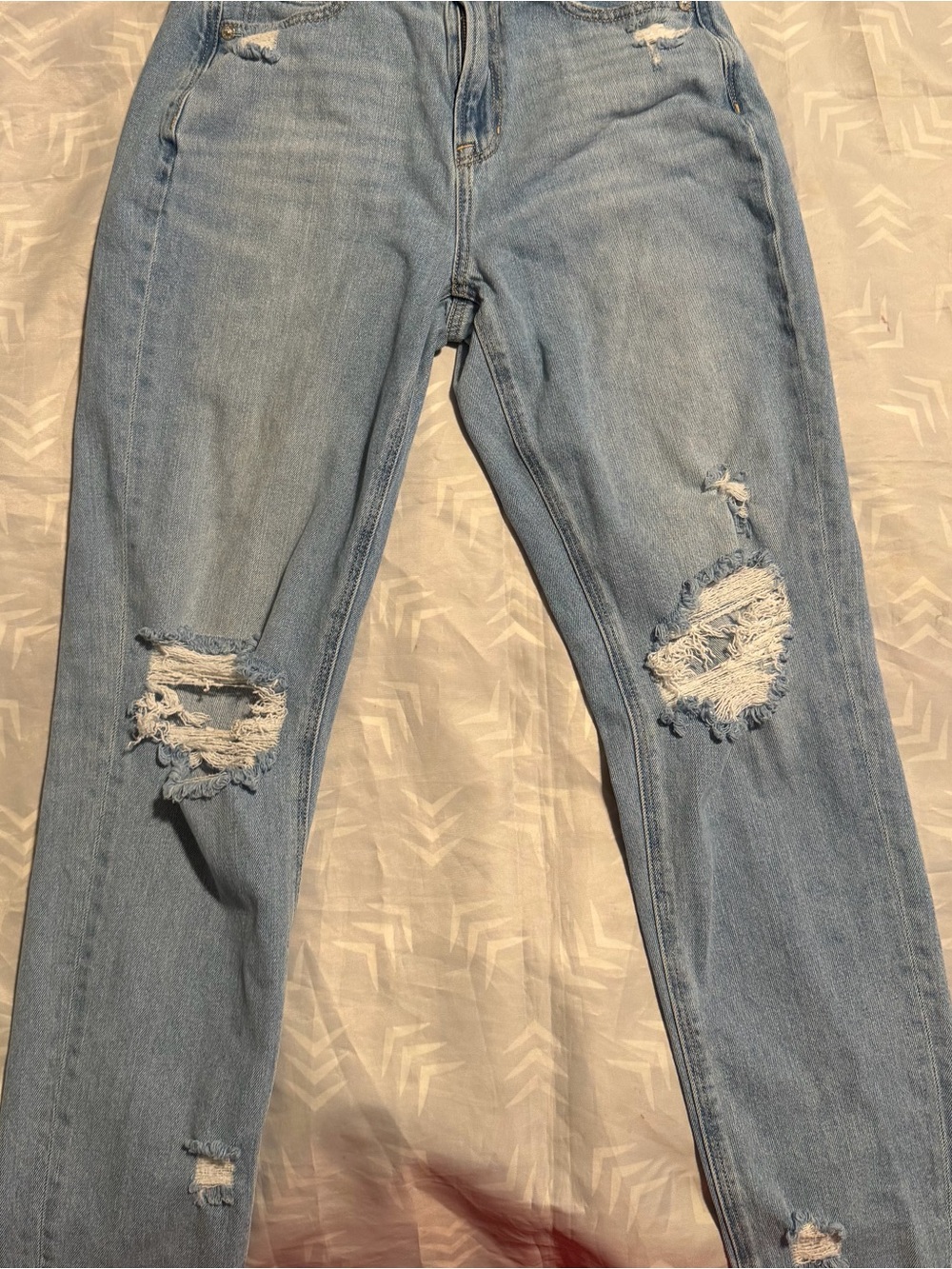 American Eagle Outfitters Light Blue Mom Jeans - Picture 6 of 6
